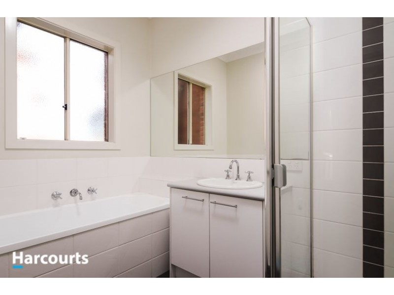 8a Karri Court, Frankston North VIC 3200