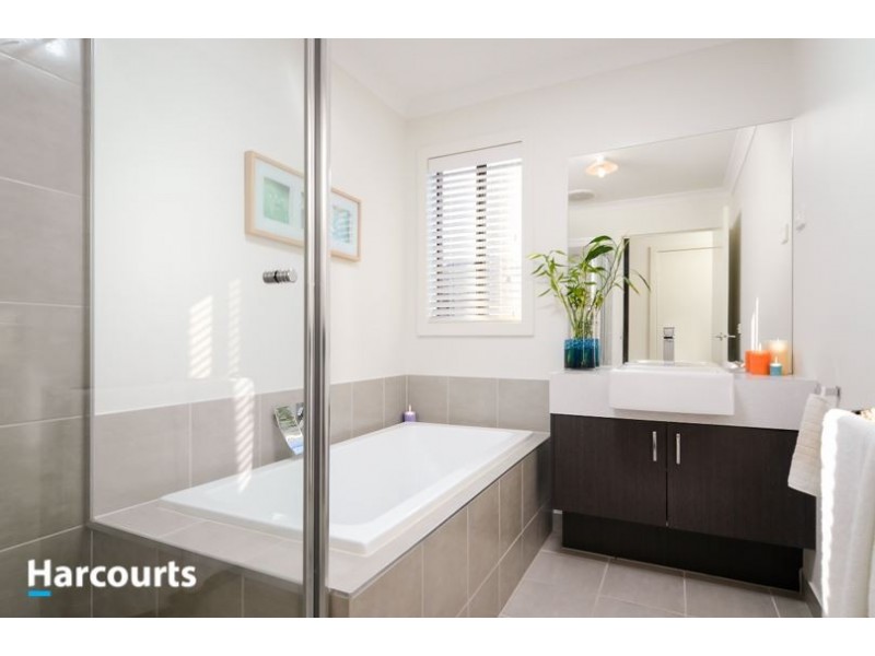 57 Atlas Drive, Cranbourne West VIC 3977