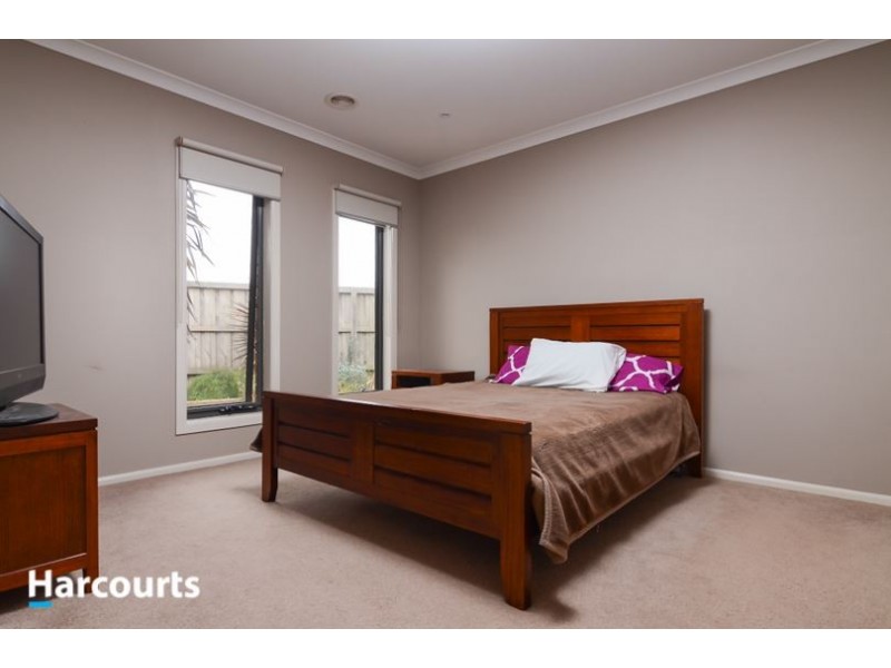 4 Coral Mews, Skye VIC 3977