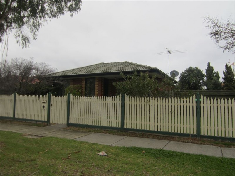 42 Herbert Road, Carrum Downs VIC 3201