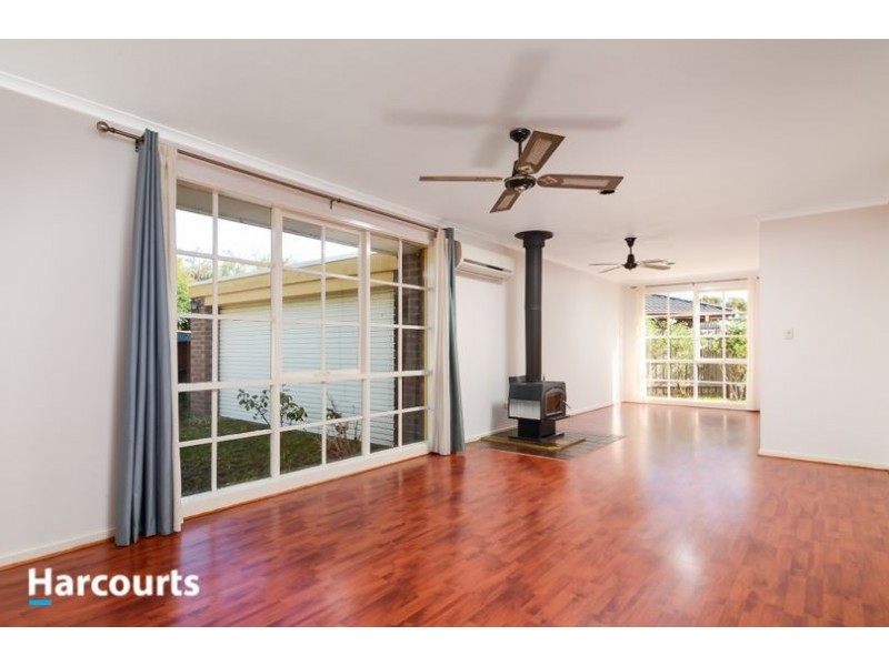 42 Sunbird Crescent, Carrum Downs VIC 3201