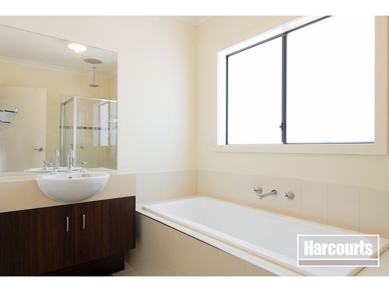 9 Dina Retreat, Carrum Downs VIC 3201