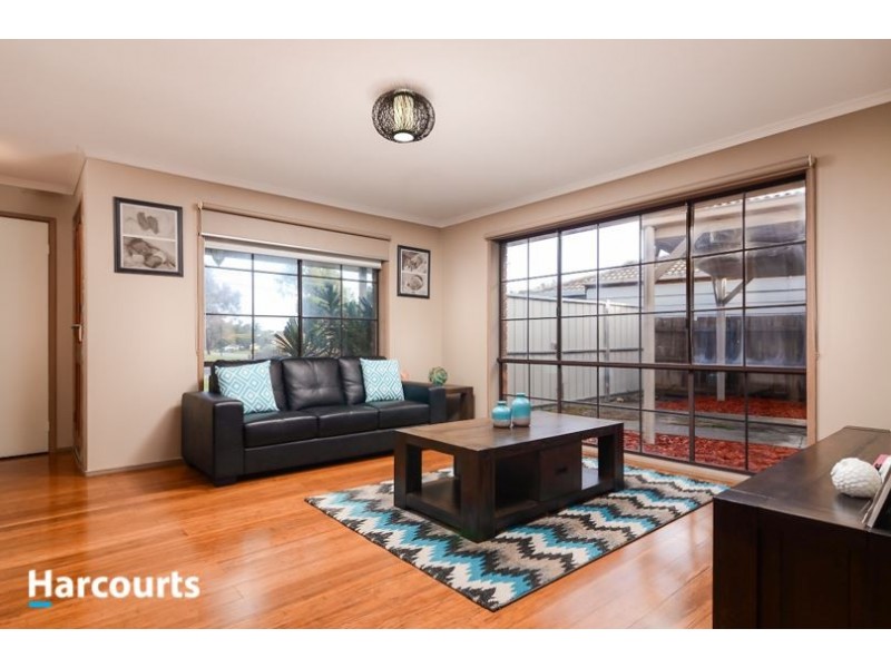 54 Greenwood Drive, Carrum Downs VIC 3201