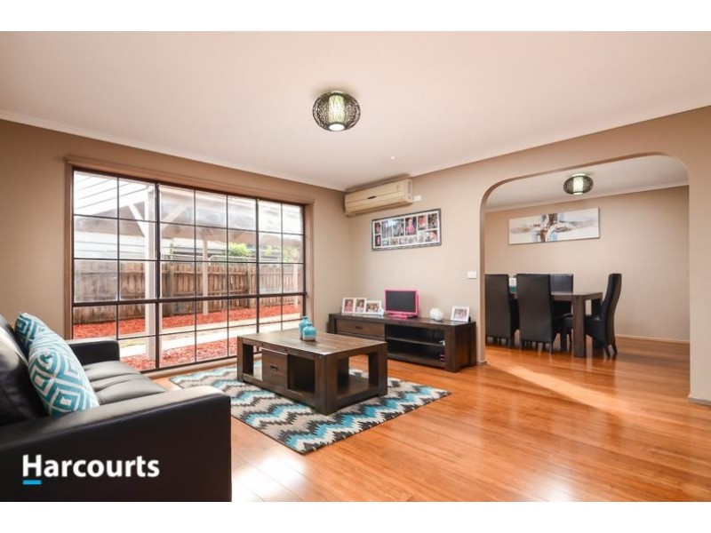 54 Greenwood Drive, Carrum Downs VIC 3201