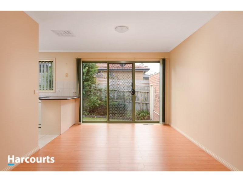 2/15 Jordan Street, Somerville VIC 3912