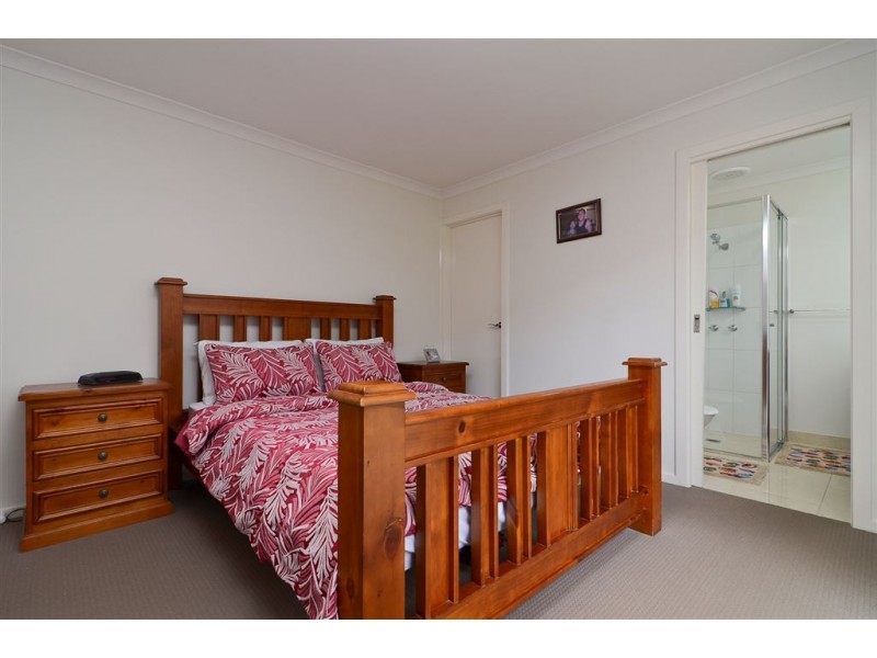 22 Wodalla Circuit, Sandhurst VIC 3977