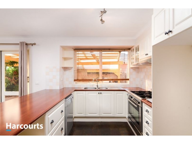 42 Sunbird Crescent, Carrum Downs VIC 3201