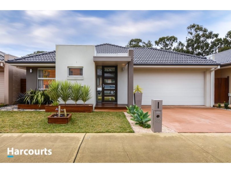 42 Warrego Circuit, Sandhurst VIC 3977