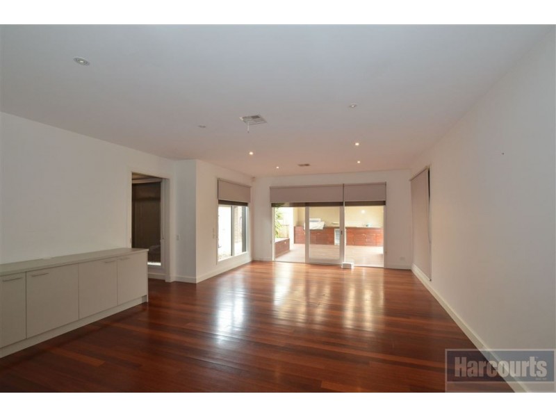 13 Leichhardt Court, Sandhurst VIC 3977