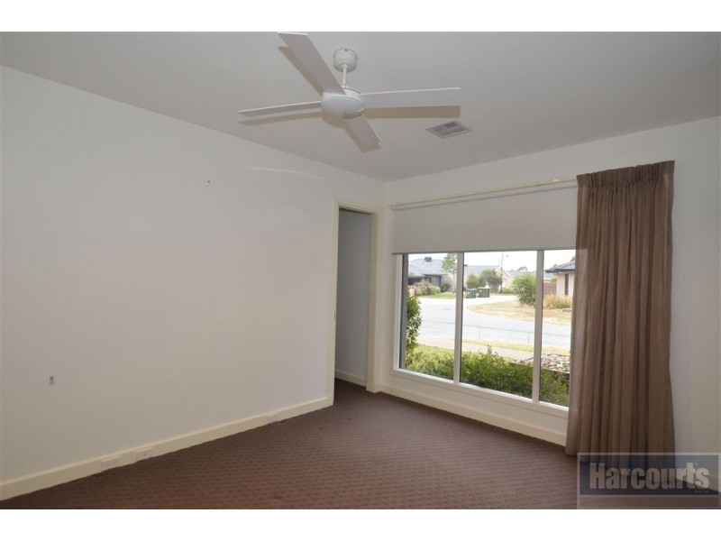 13 Leichhardt Court, Sandhurst VIC 3977