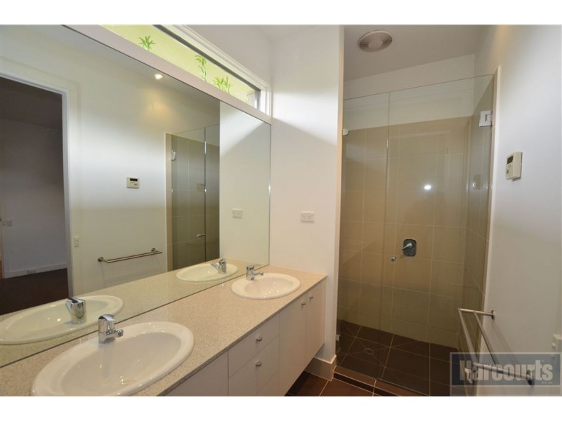 13 Leichhardt Court, Sandhurst VIC 3977