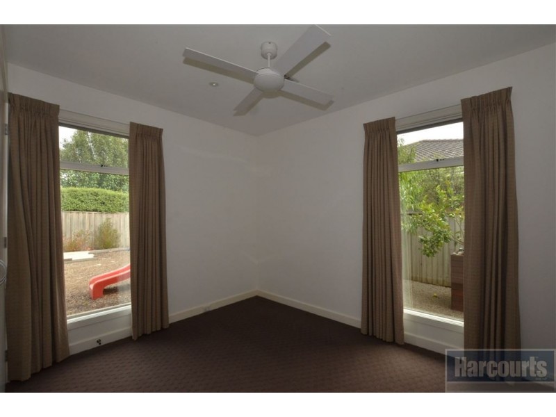 13 Leichhardt Court, Sandhurst VIC 3977