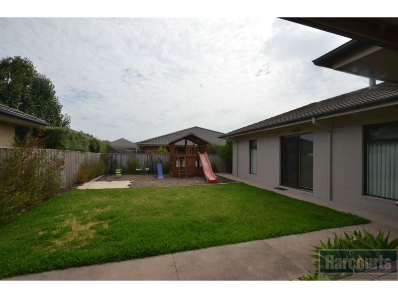 13 Leichhardt Court, Sandhurst VIC 3977