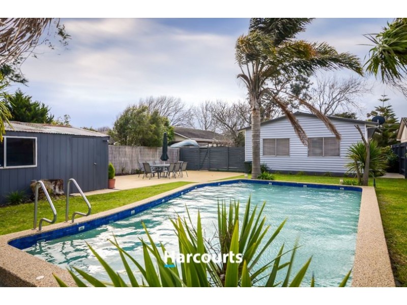 10 Admans Avenue, Seaford VIC 3198