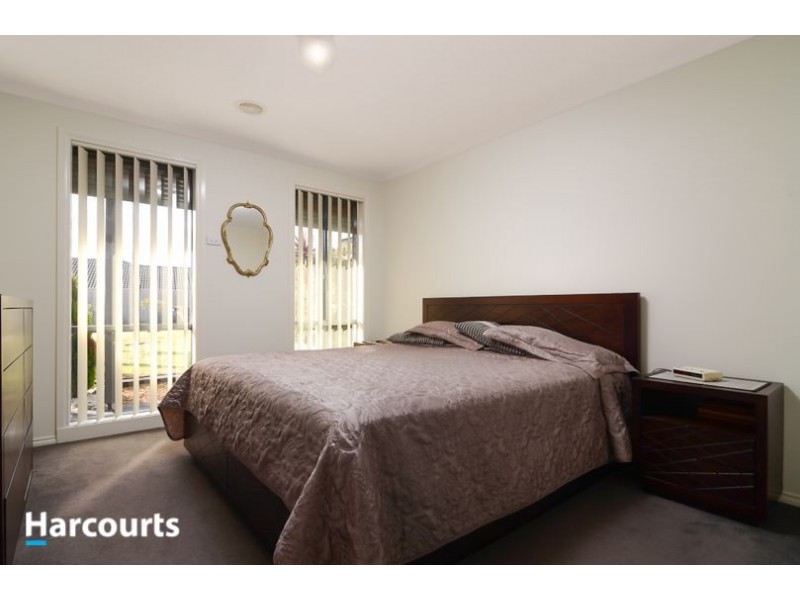 4 Ella Paige Place, Carrum Downs VIC 3201