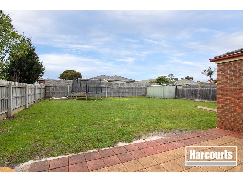14 Captain Cook Close, Skye VIC 3977