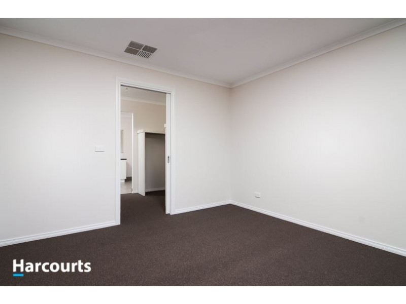 19 Emerald Rise, Skye VIC 3977