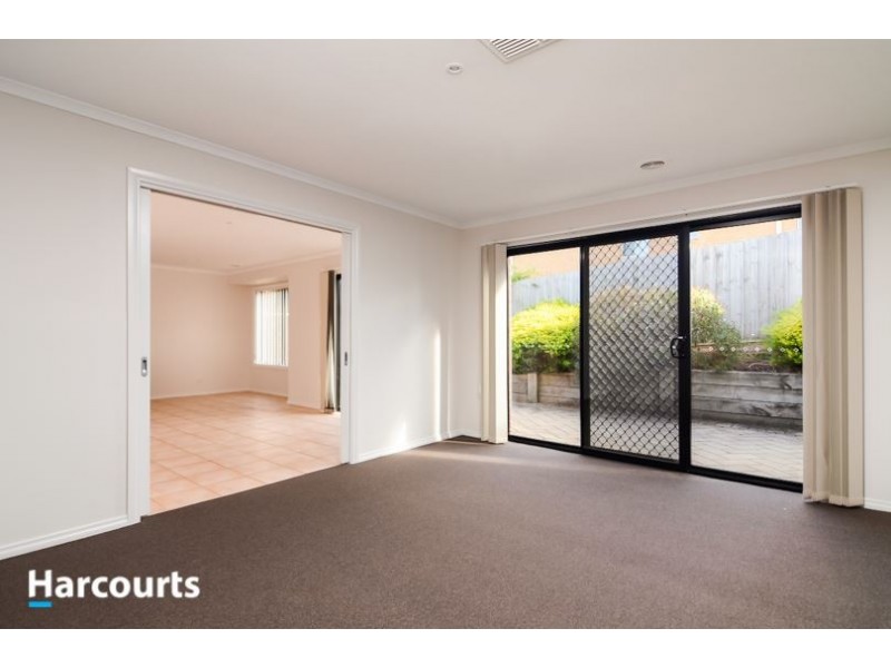 19 Emerald Rise, Skye VIC 3977