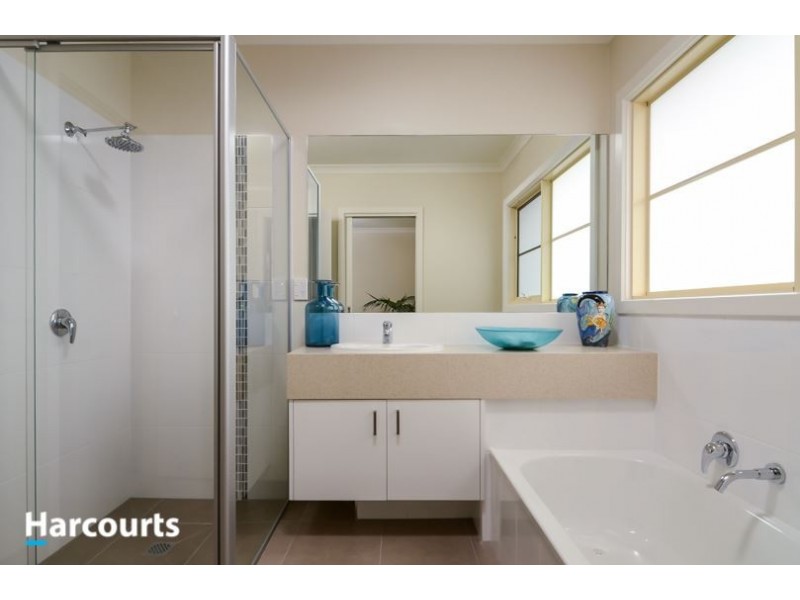 56A Rosslyn Avenue, Seaford VIC 3198