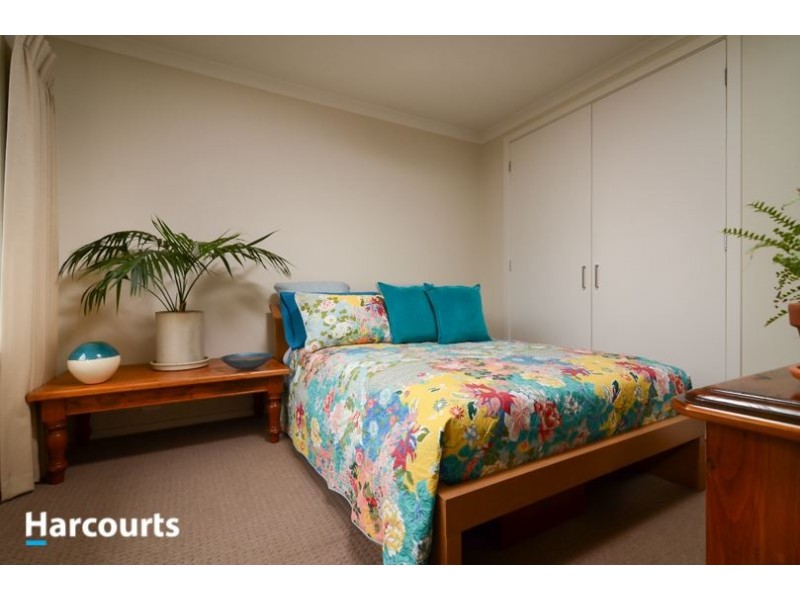 56A Rosslyn Avenue, Seaford VIC 3198