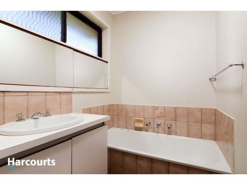 16 Tremaine Court, Carrum Downs VIC 3201