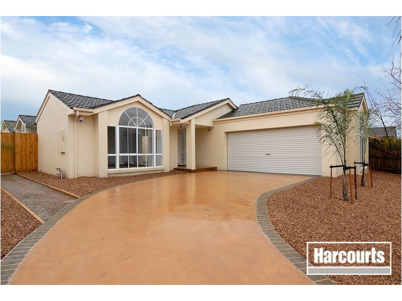 8 Cobblestone Avenue, Narre Warren South VIC 3805