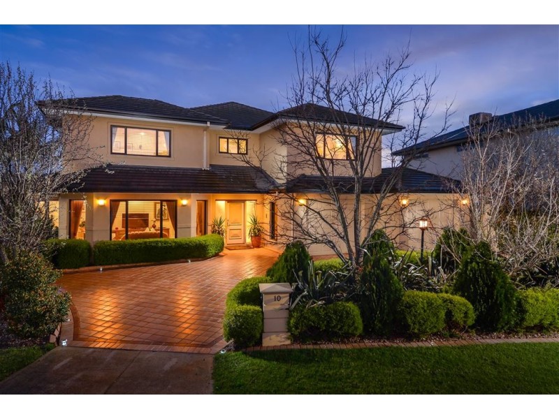 10 Kingsford Smith Court, Sandhurst VIC 3977