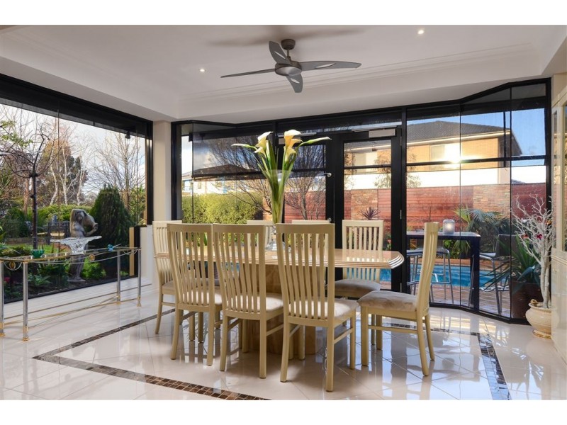 10 Kingsford Smith Court, Sandhurst VIC 3977