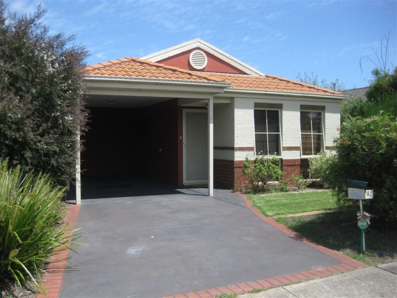 87 Greenwood Drive, Carrum Downs VIC 3201