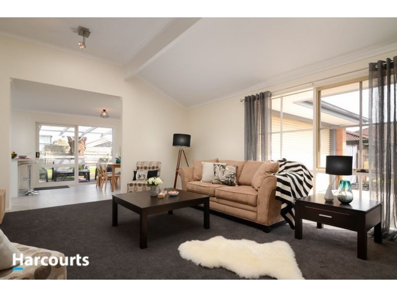 10 Sandfield Drive, Carrum Downs VIC 3201