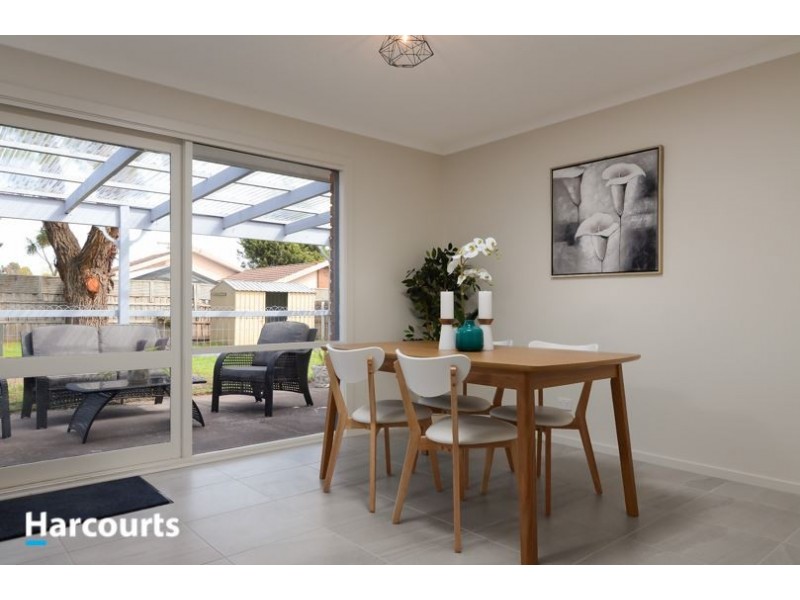 10 Sandfield Drive, Carrum Downs VIC 3201