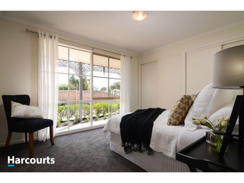 10 Sandfield Drive, Carrum Downs VIC 3201