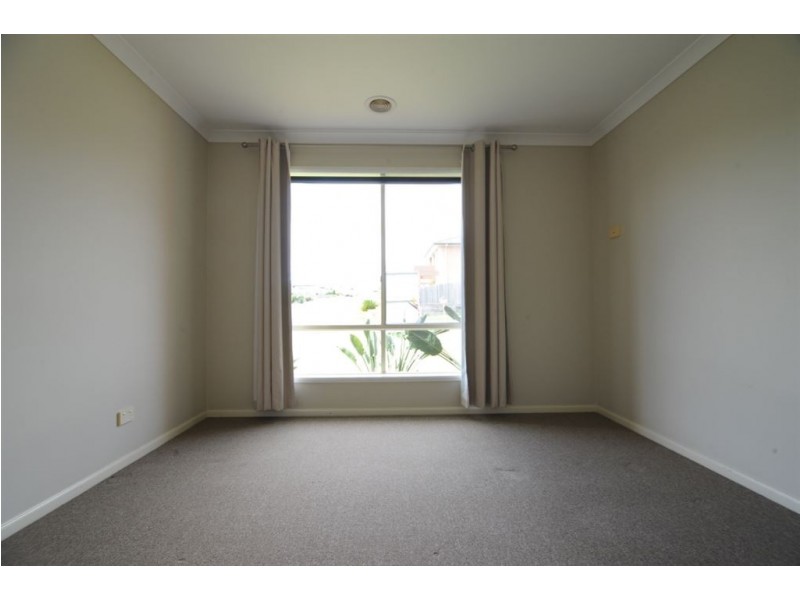 28 Emerald Rise, Skye VIC 3977