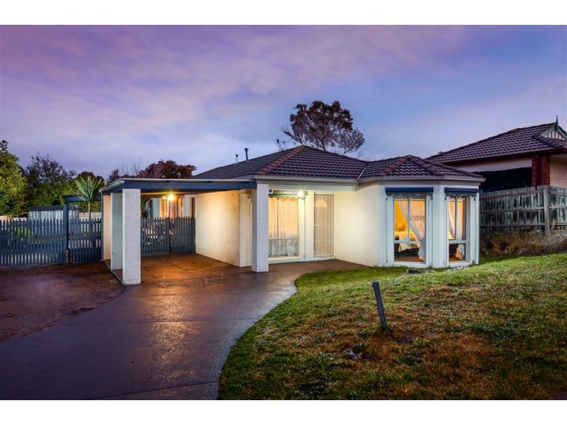 16 Rodney Court, Skye VIC 3977