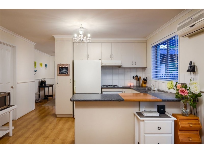 16 Rodney Court, Skye VIC 3977