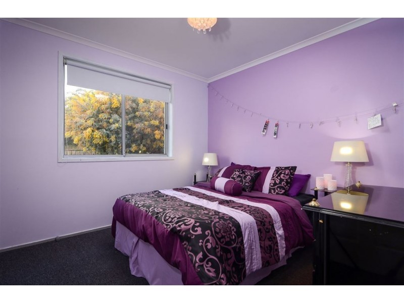 16 Rodney Court, Skye VIC 3977