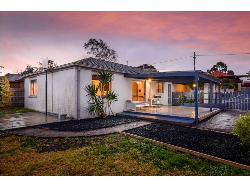 16 Rodney Court, Skye VIC 3977