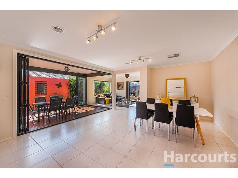 14 Trafford Road, Carrum Downs VIC 3201
