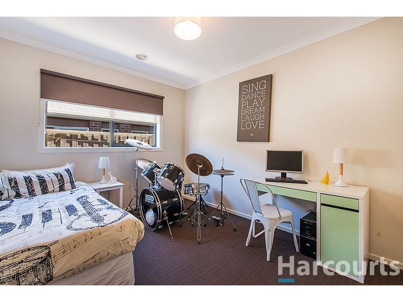 14 Trafford Road, Carrum Downs VIC 3201