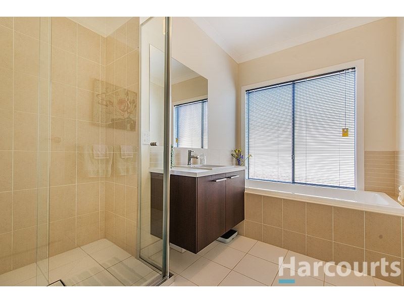 14 Trafford Road, Carrum Downs VIC 3201