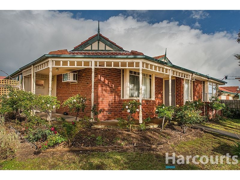 18 Woodvale Drive, Carrum Downs VIC 3201
