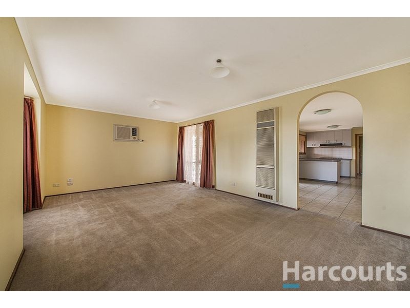 18 Woodvale Drive, Carrum Downs VIC 3201
