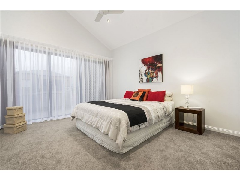 13 Southseas Place, Patterson Lakes VIC 3197