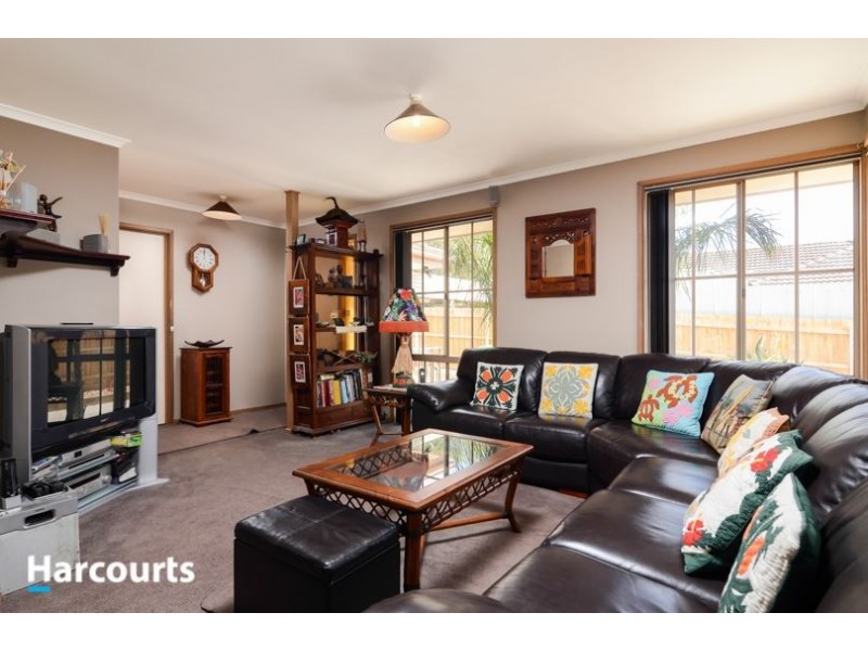 34 Luscombe Avenue, Carrum Downs VIC 3201