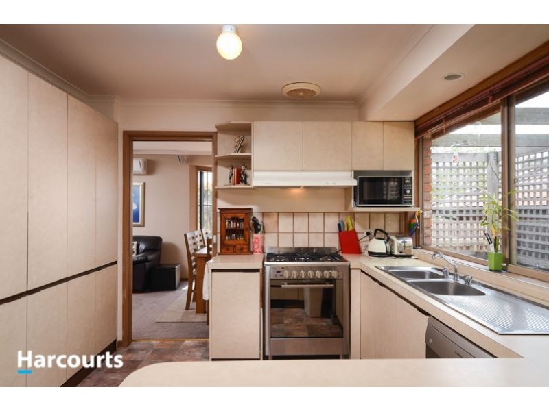 34 Luscombe Avenue, Carrum Downs VIC 3201