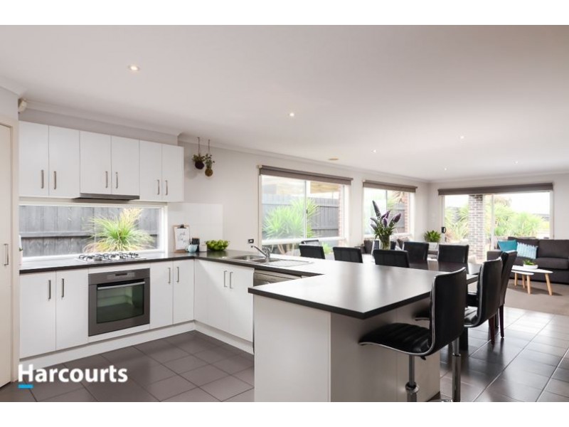 13 Madisson Crescent, Carrum Downs VIC 3201