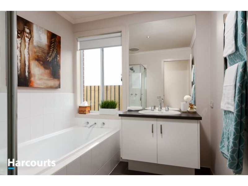 13 Madisson Crescent, Carrum Downs VIC 3201