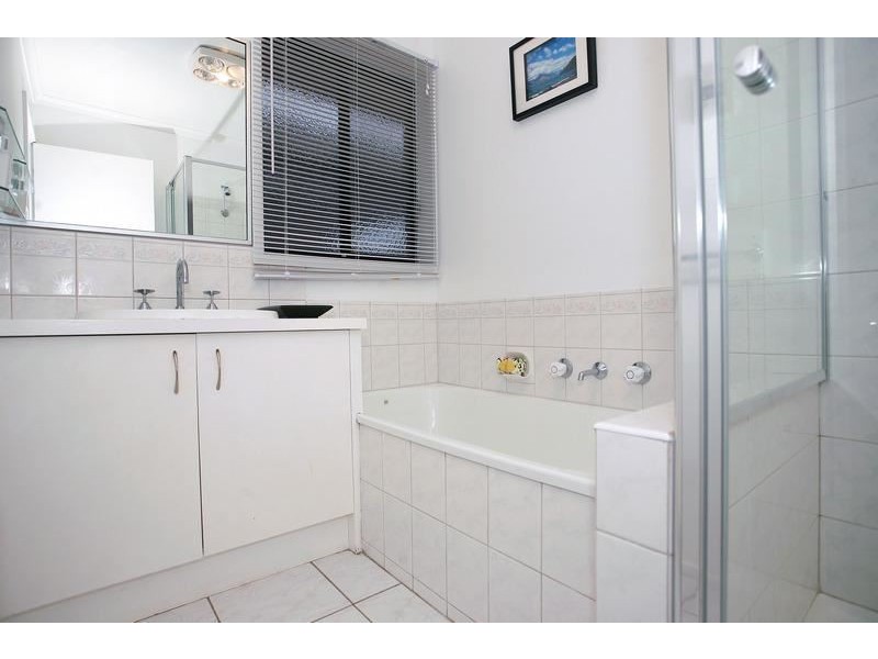 15 Rodney Court, Skye VIC 3977