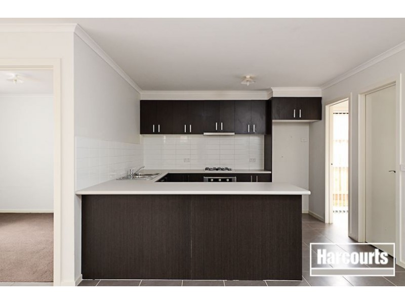 87 Diamond Parade, Skye VIC 3977