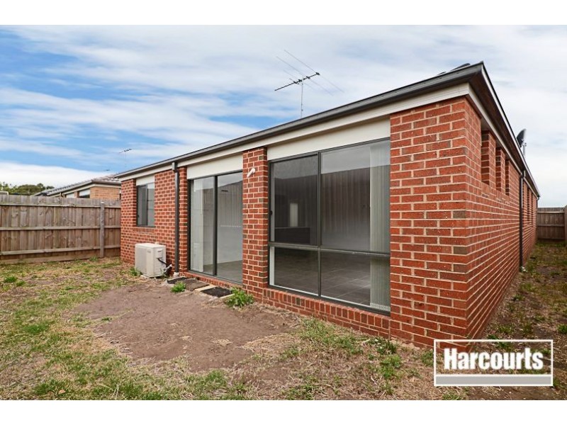 87 Diamond Parade, Skye VIC 3977